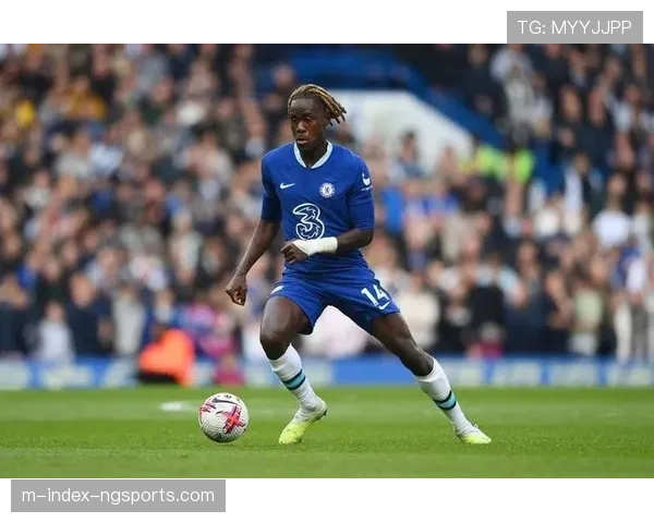 切尔西防线结构:詹姆斯查洛巴伤缺导致后场出球体系崩塌 切尔西防线结构:詹姆斯查洛巴伤缺导致后场出球体系崩塌